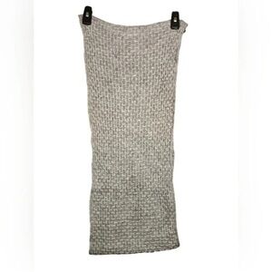 Vince Camuto Textured Gray scarf